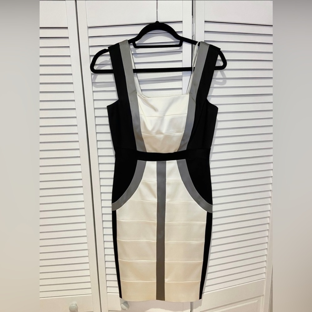 JAXX MIDI Bandage effect dress- size 6 in Good condition